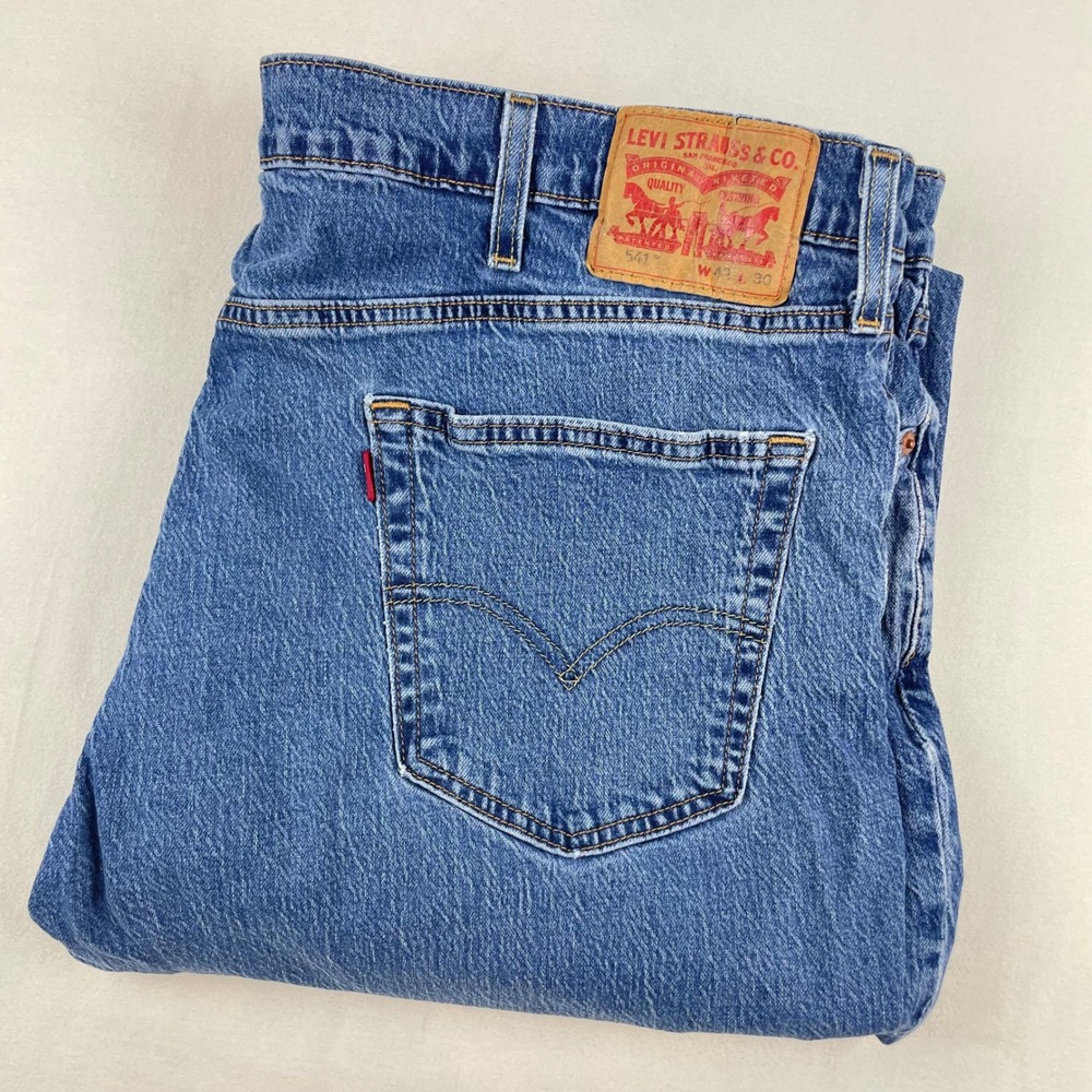 Levis 541 Athletic Taper Jeans Mens 42x30 Blue Denim 18181-0677 Medium Wash